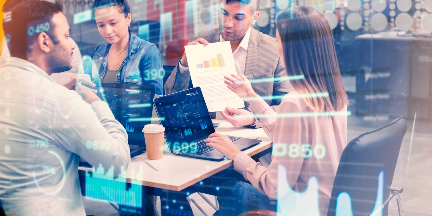 Fast Movn Uma nova identidade para uma nova era de solucoes tecnologicas Fast Movn: Uma nova identidade para uma nova era de soluções tecnológicas