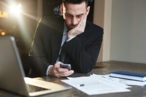 validação de dados financeiros