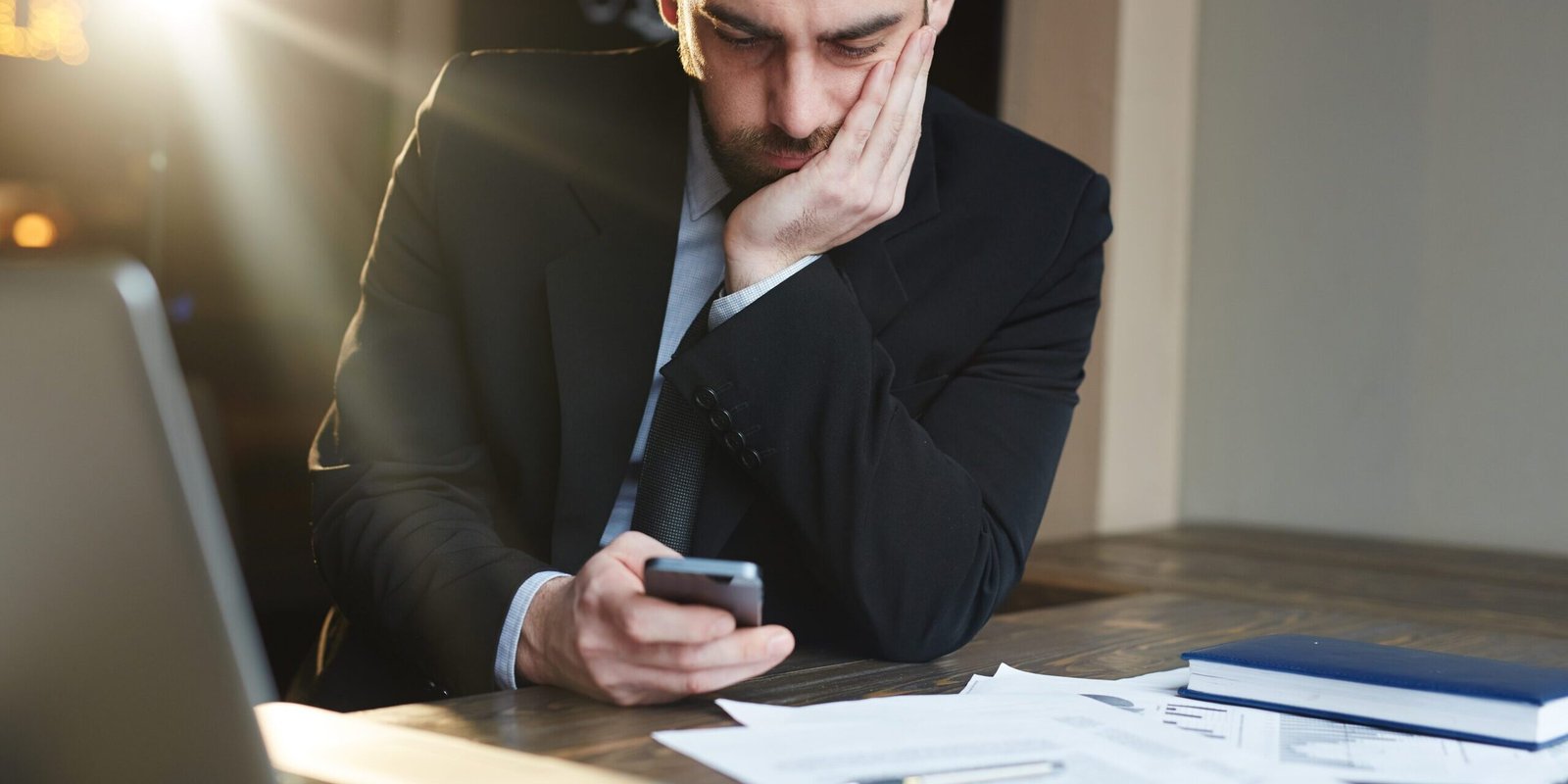validação de dados financeiros